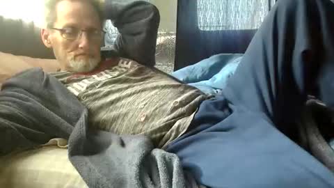 Snapshot of lovesex6565 chatting on May 6, 1:05 pm just here to have fun and cum online show from May 6, 1:05 pm