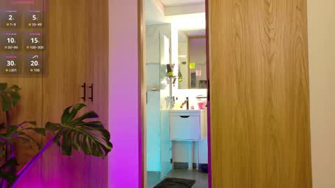 LovesKingdom online show from March 13, 2:01 pm