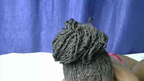 Snapshot of loveslut_ chatting on December 2, 7:57 am loveslut_ online show from December 2, 7:57 am