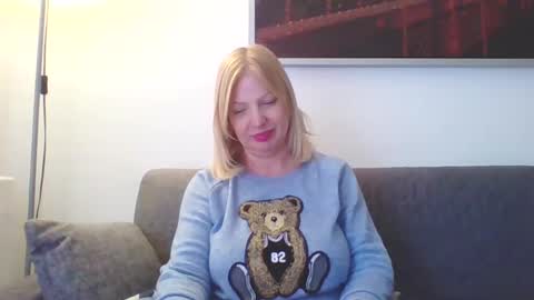 Snapshot of lovestar544963 chatting on December 9, 2:28 pm Marlyn online show from December 9, 2:28 pm