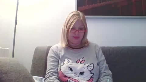 Snapshot of lovestar544963 chatting on January 6, 11:31 pm Marlyn online show from January 6, 11:31 pm