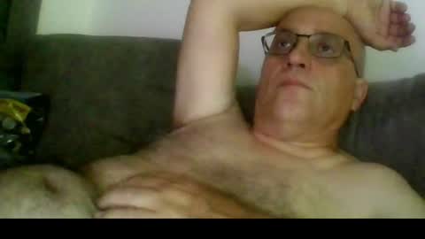 Snapshot of lovetightass251577 chatting on July 31, 6:18 pm lovetightass online show from July 31, 6:18 pm