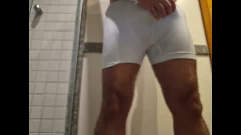 Snapshot of lovetobeseen1000 chatting on March 22, 2:15 am Lovetobeseen online show from March 22, 2:15 am