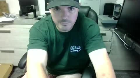 Snapshot of lovetofps chatting on December 4, 11:02 pm Love2Game online show from December 4, 11:02 pm