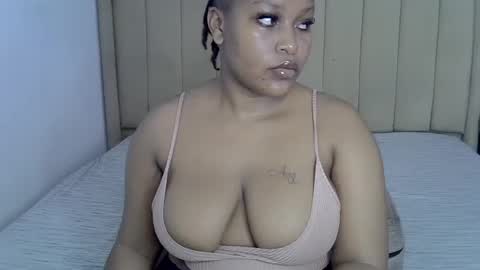 loveydivah online show from July 7, 6:05 am