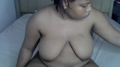 loveydivah online show from July 26, 4:53 am