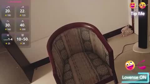 Snapshot of loveyouwhenloveme chatting on February 21, 1:28 am Lisa online show from February 21, 1:28 am