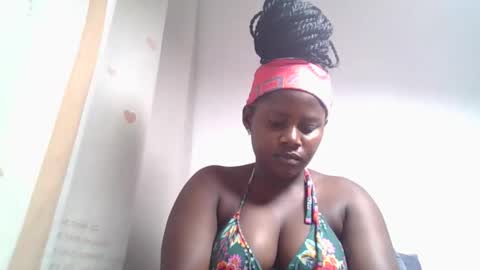 lovie_paula online show from October 18, 3:02 pm
