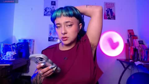 loving_alma online show from November 29, 5:43 am