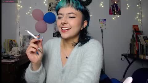 loving_alma online show from December 18, 1:00 am