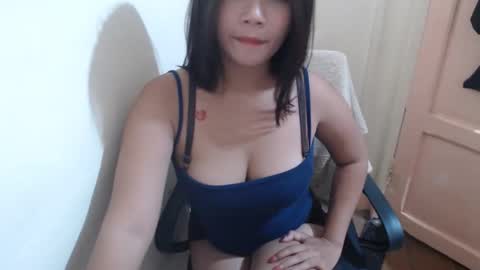 loving_ellah19 online show from October 3, 3:53 pm