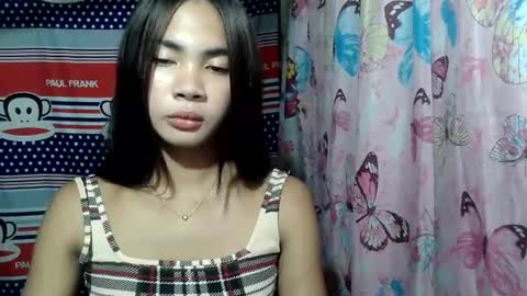 Snapshot of loving_rhean chatting on May 28, 11:29 am loving_rhean online show from May 28, 11:29 am