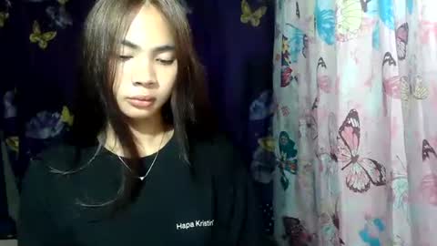 Snapshot of loving_rhean chatting on June 17, 12:18 pm loving_rhean online show from June 17, 12:18 pm