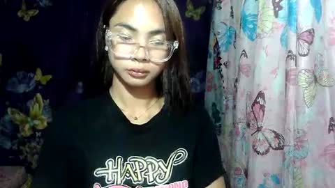 Snapshot of loving_rhean chatting on June 23, 12:14 pm loving_rhean online show from June 23, 12:14 pm