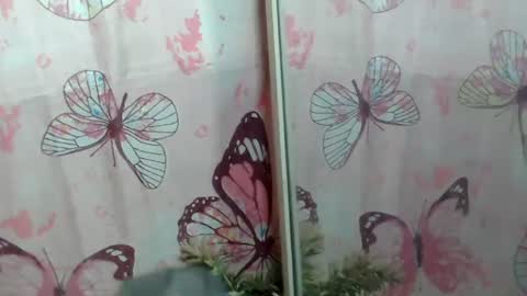 Snapshot of loving_rhean chatting on June 24, 2:21 am loving_rhean online show from June 24, 2:21 am