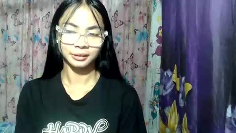 Snapshot of loving_rhean chatting on June 30, 10:27 am loving_rhean online show from June 30, 10:27 am