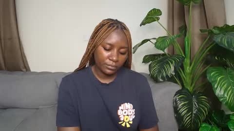 Snapshot of loyalcutie chatting on May 5, 4:53 am loyalcutie online show from May 5, 4:53 am