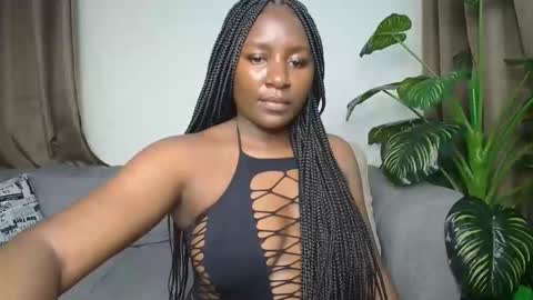 Snapshot of loyalcutie chatting on May 16, 7:38 am loyalcutie online show from May 16, 7:38 am