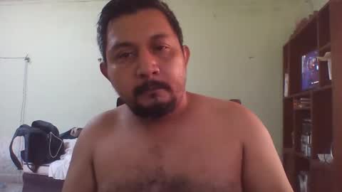 lpmauriciosantamaria online show from May 2, 1:38 pm
