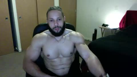 Snapshot of lskinnatty chatting on September 22, 12:56 am lskinnatty online show from September 22, 12:56 am
