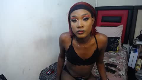 lsnnickykhanyile online show from June 12, 4:06 pm