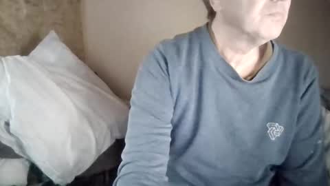 Snapshot of lu485947452685 chatting on November 16, 2:11 pm lu485947452685 online show from November 16, 2:11 pm