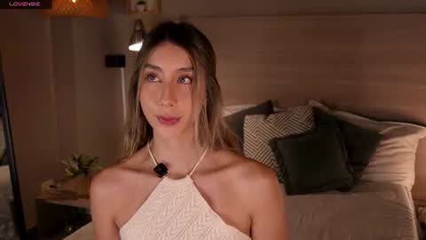 Snapshot of lua_ferch_ chatting on June 18, 12:53 pm ---Goys incredible photographs online show from June 18, 12:53 pm