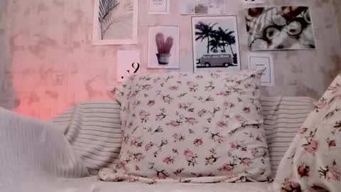 Snapshot of luafynova chatting on March 21, 4:50 am Ida online show from March 21, 4:50 am
