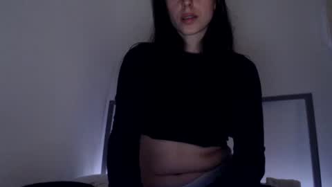Snapshot of luana789 chatting on December 7, 1:14 am luana online show from December 7, 1:14 am