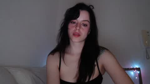 Snapshot of luana789 chatting on September 10, 9:37 pm luana online show from September 10, 9:37 pm