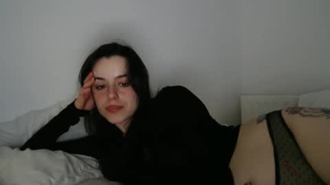 luana online show from November 28, 10:45 pm