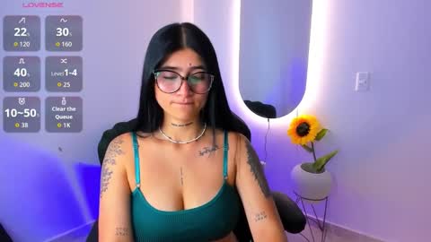 Luana online show from December 17, 12:00 pm