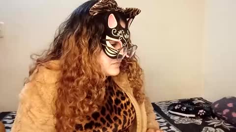 luanapowerful online show from November 20, 1:39 am