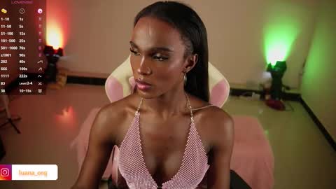 Snapshot of luanarisque chatting on October 25, 12:51 am IG luana orq online show from October 25, 12:51 am