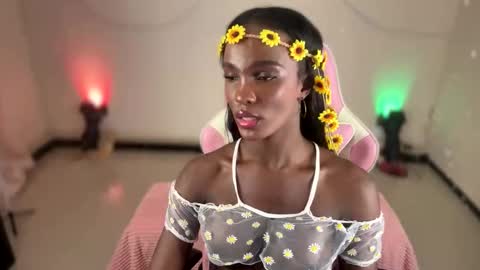 Snapshot of luanarisque chatting on November 7, 6:24 am IG luana orq online show from November 7, 6:24 am