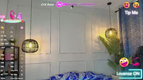 lUAN online show from April 23, 11:42 am