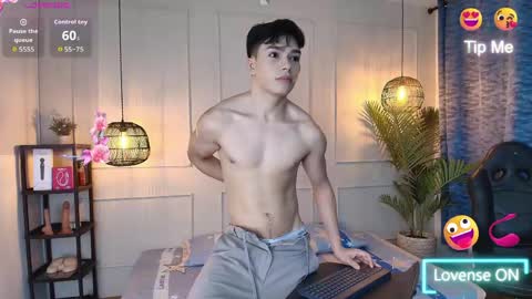 Snapshot of luandy_ chatting on May 30, 8:06 pm lUAN online show from May 30, 8:06 pm