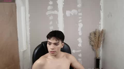 Snapshot of luandy_ chatting on June 2, 12:18 pm lUAN online show from June 2, 12:18 pm