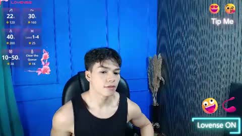 Snapshot of luandy_ chatting on June 13, 12:03 pm lUAN online show from June 13, 12:03 pm