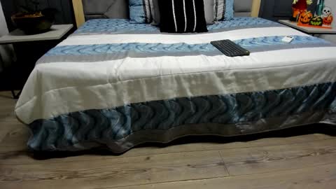 luca_morettii online show from October 22, 12:05 pm