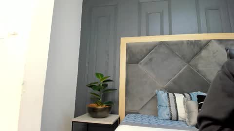 luca_morettii online show from October 26, 12:11 pm