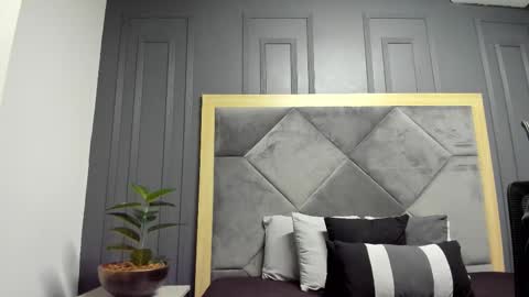 luca_morettii online show from October 28, 12:09 pm