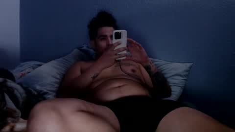Snapshot of luca_noir23 chatting on June 1, 9:44 am luca_noir23 online show from June 1, 9:44 am