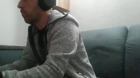 Snapshot of lucabeech88 chatting on January 8, 8:07 pm Luca online show from January 8, 8:07 pm