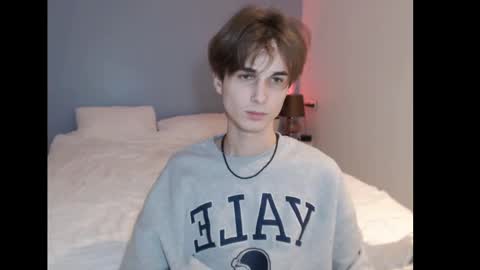 Snapshot of lucacharm chatting on December 21, 2:09 am lucacharm online show from December 21, 2:09 am