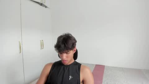 lucacosta19 online show from May 30, 8:06 pm