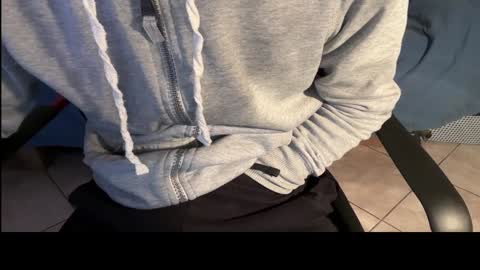 luca online show from December 6, 7:56 pm