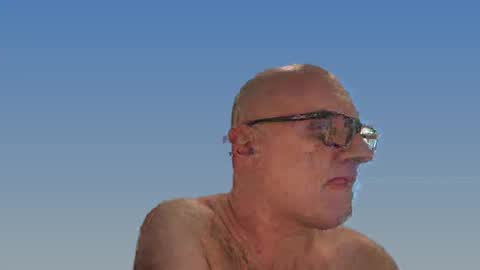 Snapshot of lucas10004 chatting on December 11, 4:07 am lucas10004 online show from December 11, 4:07 am