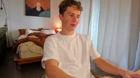 Snapshot of lucas_and_matteo chatting on October 23, 11:35 pm Lucas and Matteo online show from October 23, 11:35 pm
