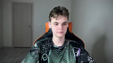 Snapshot of lucas_dany chatting on December 30, 11:17 pm Lucas Gill online show from December 30, 11:17 pm